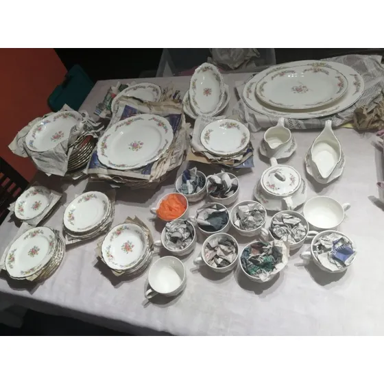 Vajilla De Porcelana Con Borde De Oro