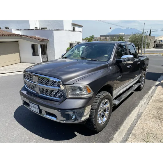 Dodge Ram 5.3 Ram 4x4 Laramie 2016