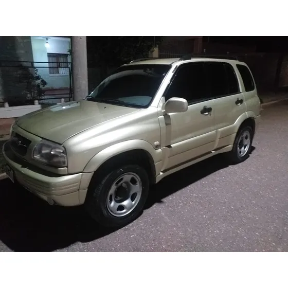Suzuki Grand Vitara 2.0