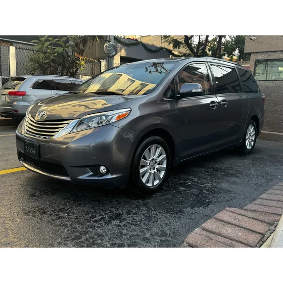Toyota Sienna 3.5 Limited At