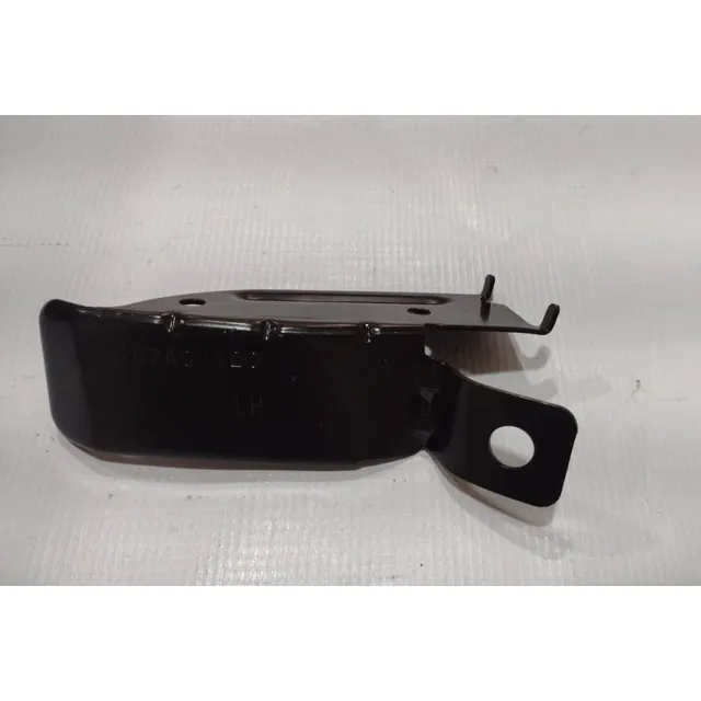Base Izquierda Parachoque Delantero Jeep Cherokee Kk 08-12