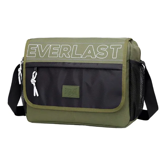 Morral Carpetero Everlast Bolsillos Laterales Y Frontal Color Verde Correa De Hombro Negro Diseño De La Tela Lisa