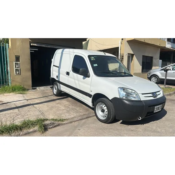 Peugeot Partner 1.4 Furgon Presence Aa