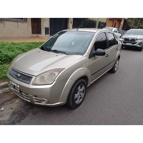 Ford Fiesta Max 1.6 Ambiente