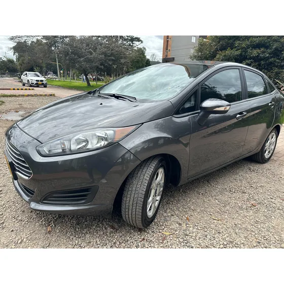 Ford Fiesta Sportback Se Automática