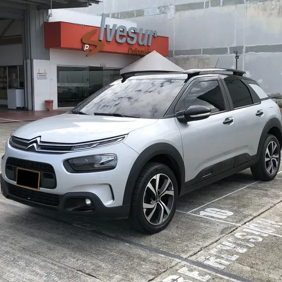 Citroën C4 Cactus 2022 1.6 Shine Turbo Aut