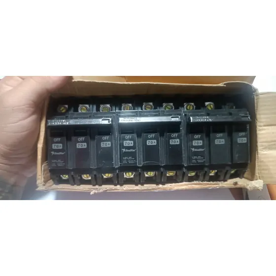Breaker 3x70 Amp Hqc Trifasico 70 Amp Superficial Seastar