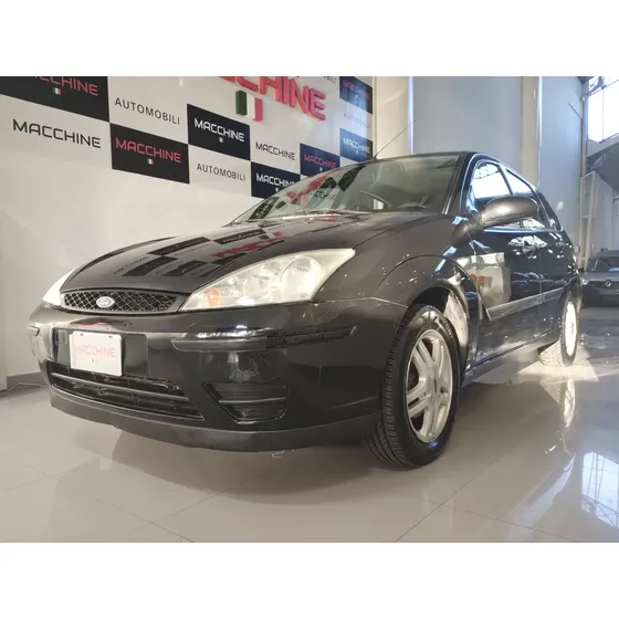 Ford Focus 2.0 Sedan Edge Mp3