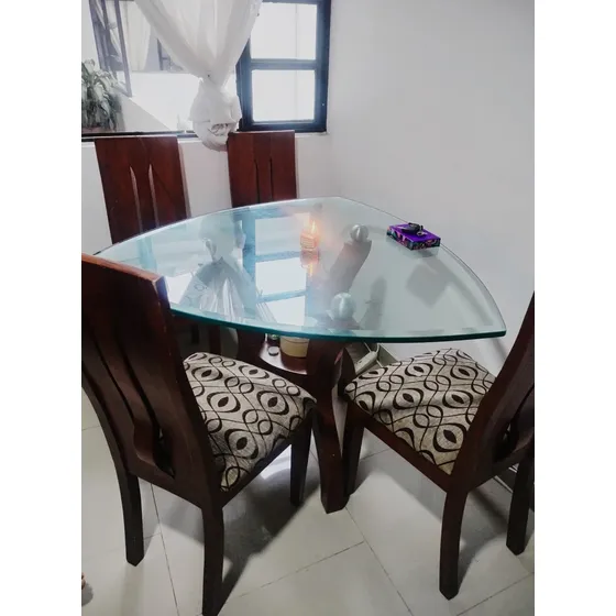 Comedor 4 Puestos De Vidrio Triangular