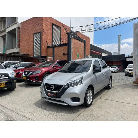 Nissan March 1.6 Sense