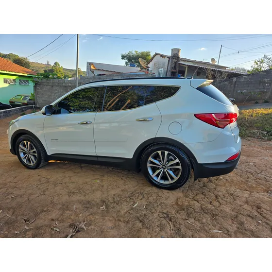 Hyundai Santa Fe 3.3 7l 4wd Aut. 5p
