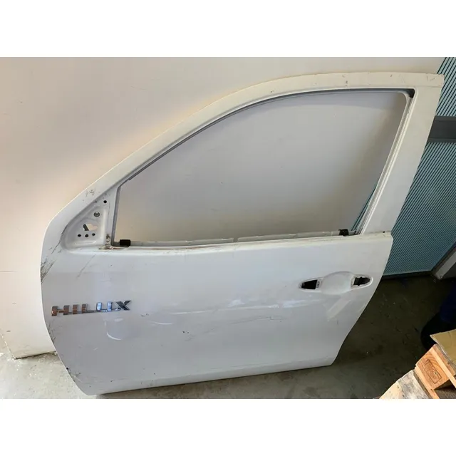 Puerta Delantera Hilux Revo 2016 2017 2018 2019 2020 Usadas