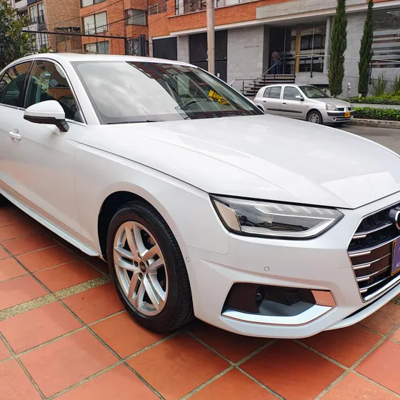 Audi A4 2023 2.0 40 Tfsi Advance Stronic Mhev