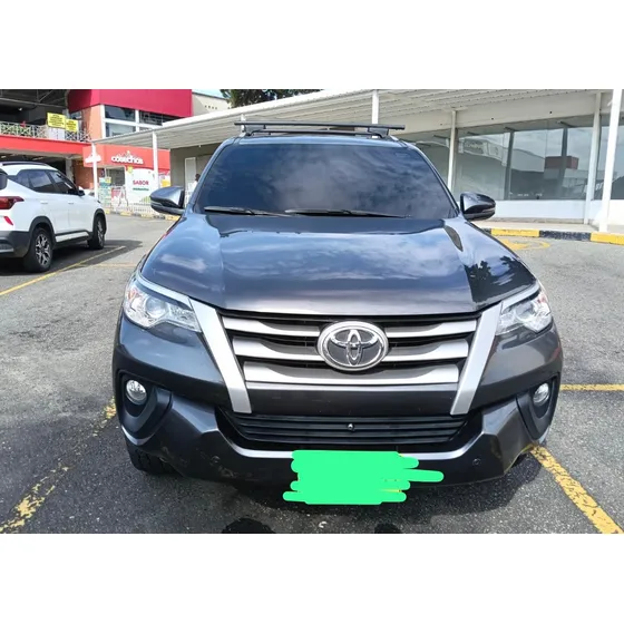 Toyota Fortuner 4x2 Diesel