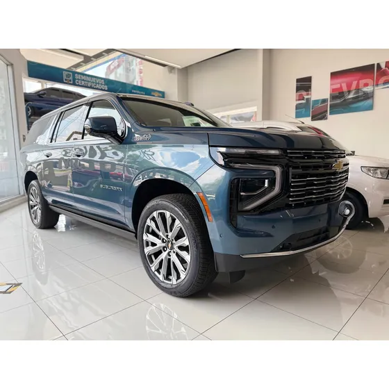Chevrolet Suburban High Country
