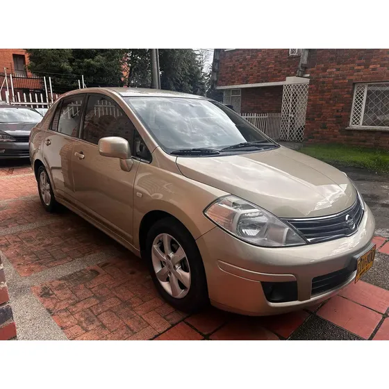 Nissan Tiida 1.8 Premium 5 P