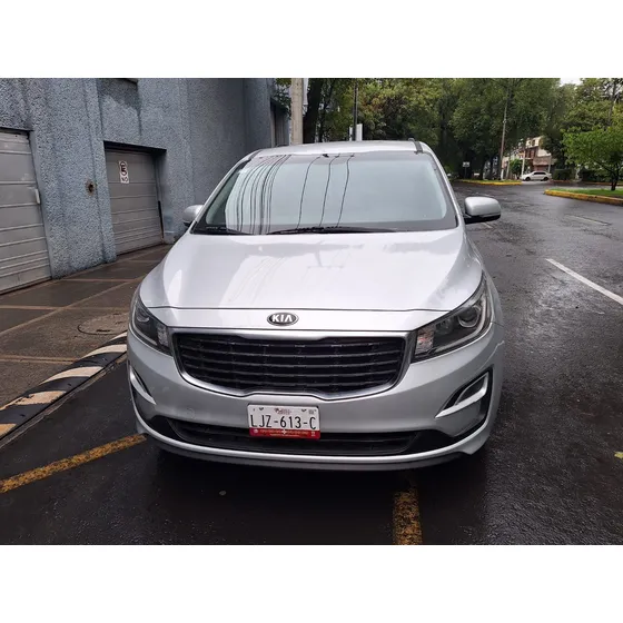 Kia Sedona 3.3 Lx Automática