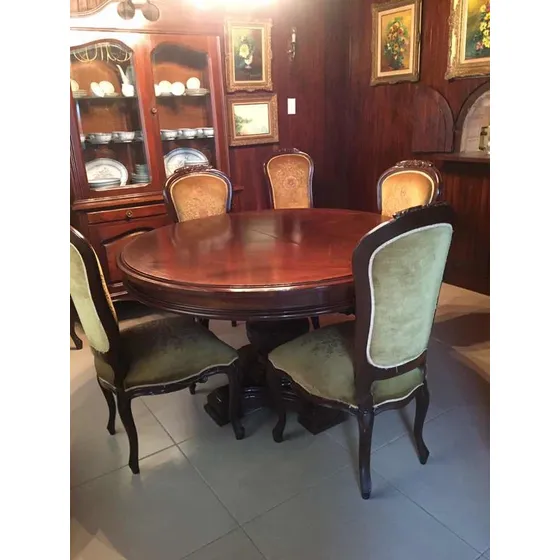 Comedor De Estilo De 6 Puestos Más Vitrina.