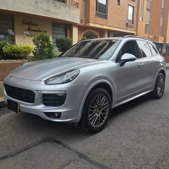 Porsche Cayenne 2018 3.6 Platinum