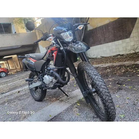 Honda Xr Tornado 250 Titular