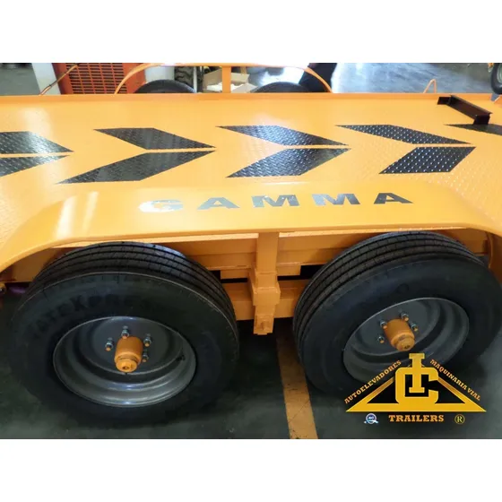 Trailer Iyc 5000 Kg Auxilio Y Maquinarias Finan Un Año 