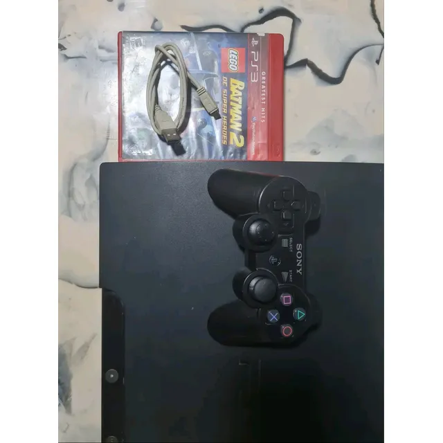 Playstation 3 Slim+1 Joystick+3 Juegos Físicos+20 Digitales