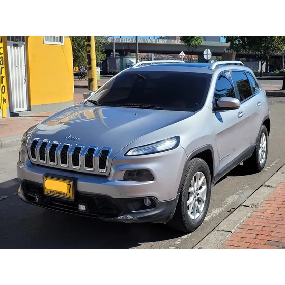 Jeep Cherokee 3.2 Longitude