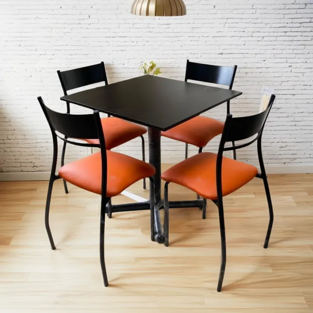 Juego De Comedor Con Sillas Tapizadas