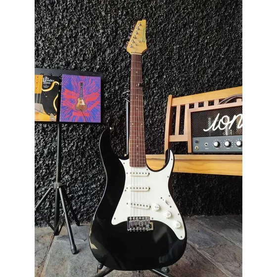Guitarra Golden Strato Simplesmente Impecável! 