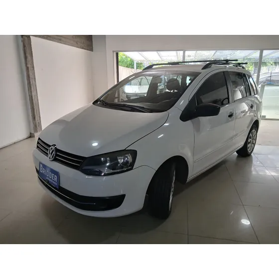 Volkswagen Suran 1.6 Comfortline 101cv