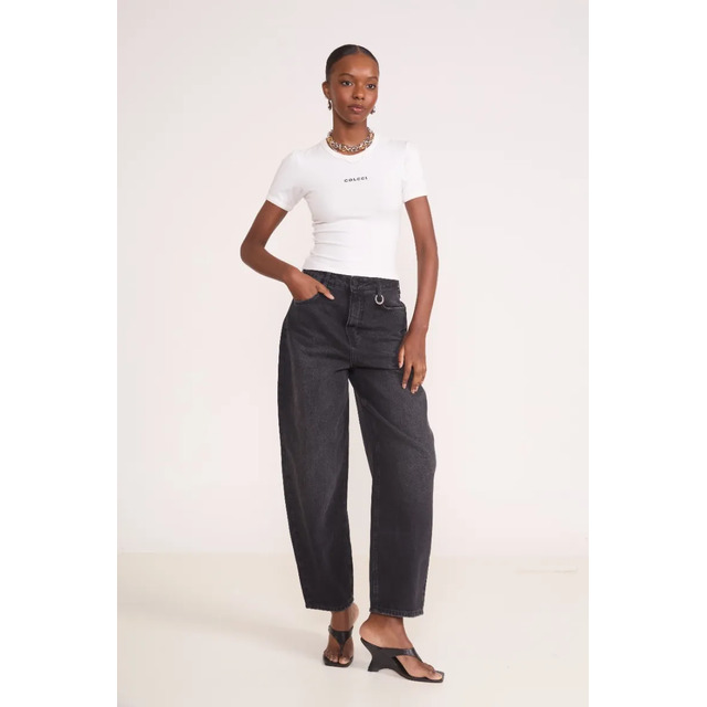 Camiseta Colcci Básica Logo Feminina Camiseta Colcci Básica Logo Feminina