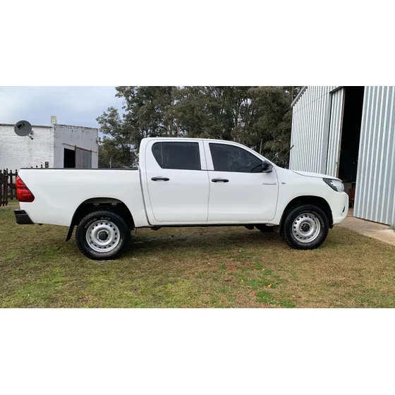 Toyota Hilux 2.4 Cd Sr Tdi 150cv 4x2