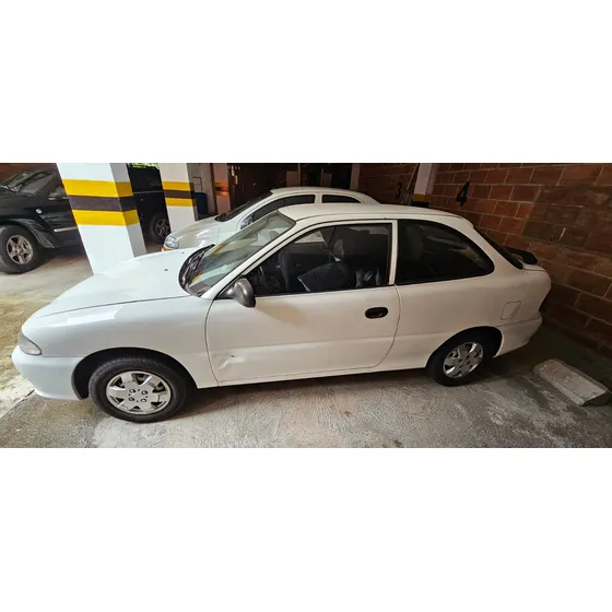 Hyundai Accent 1.4 L