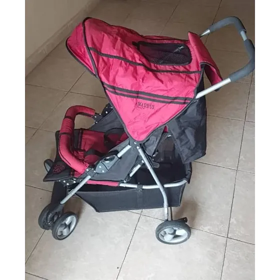 Coche De Bebe Marca Duck Usado