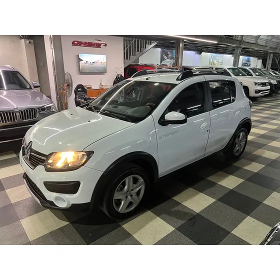 Renault Sandero Stepway 1.6 Expression 105cv