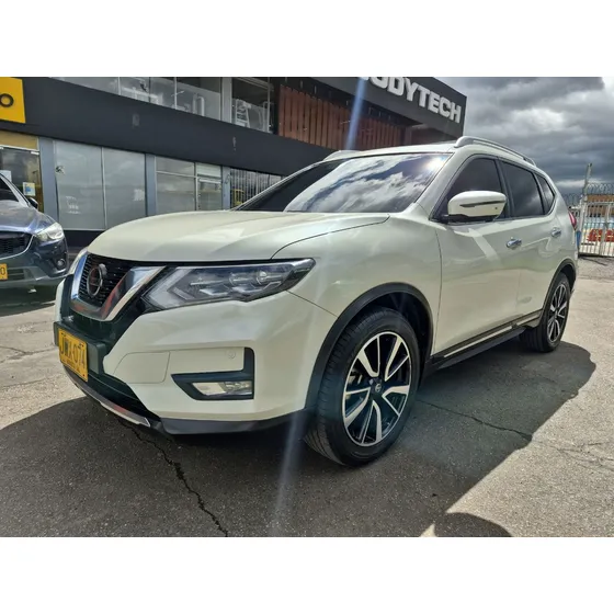 Nissan X-trail 2.5 Exclusive