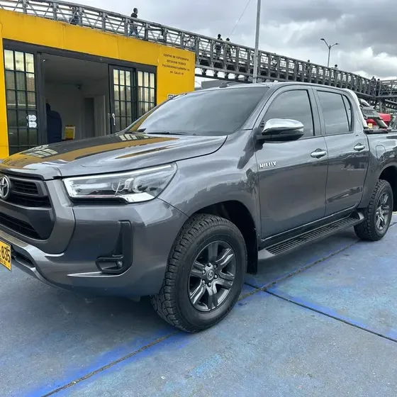 Toyota Hilux 2024 4x4 2400cc At Aa