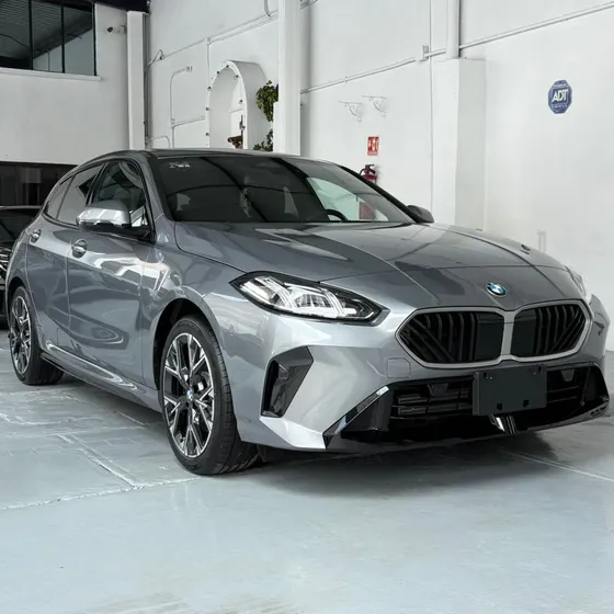 BMW Serie 1 2027 118i Hatchback Msport At 2027