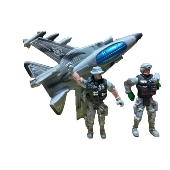 Avion Jet Militar Con Soldados Y Armas Tictoys