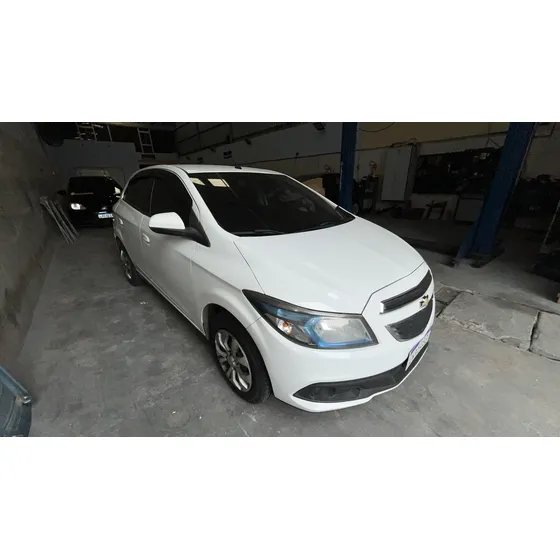 Chevrolet Onix 1.4 Lt 5p