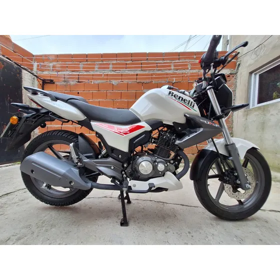 Vendo Benelli Tnt 150 Como Nueva.