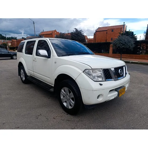 Nissan Pathfinder 4.0 R51 4x4 Atm Con Cuero Full Equipo