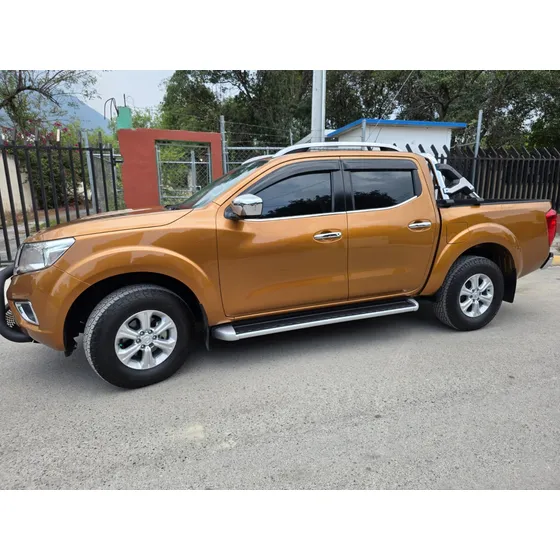 Nissan Frontier 2.5 Le