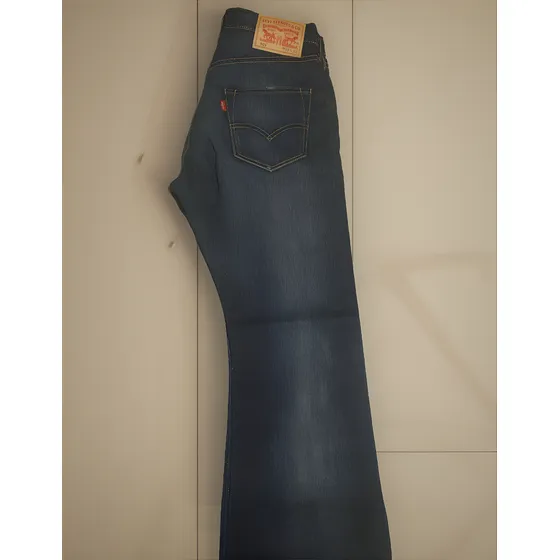Jean Levis Azul Oscuro W30. L32