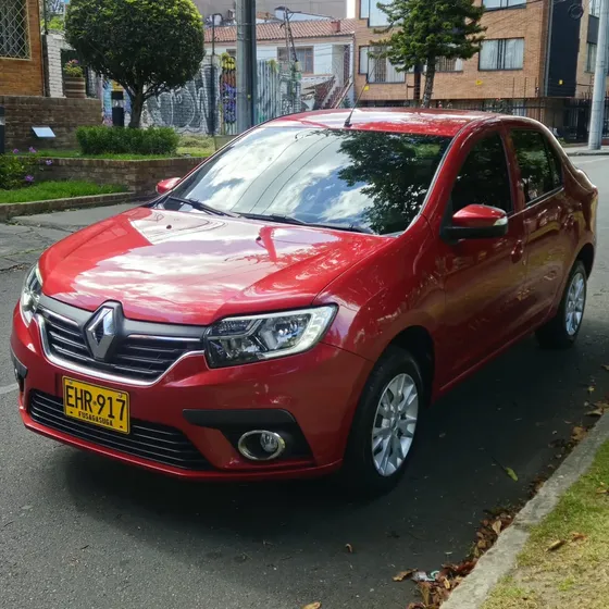 Renault Logan 2022 1.6 Expression / Life +