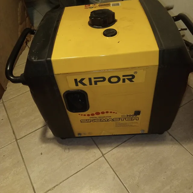 Planta Eléctrica Marcá Kipor 3000w Gasolina Y Con Batería 