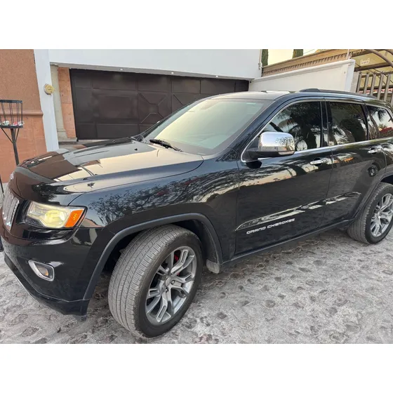 Jeep Grand Cherokee 3.6 Limited Lujo 4x2 Mt