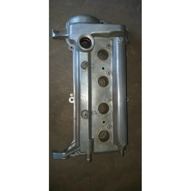 Tapa Valvula De Motor Toyota Yaris 2005 Usado Original