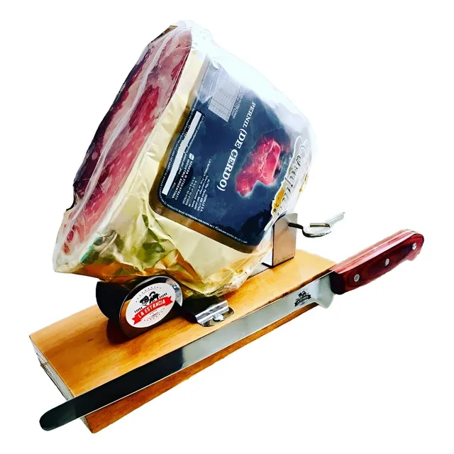 Jamon Crudo Deshuesado Con Base Y Cuchillo