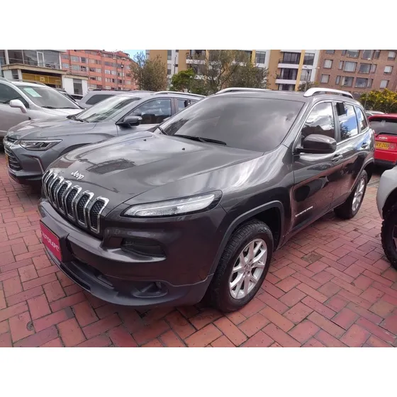 Jeep Cherokee Longitude Sec 3,2 4x4